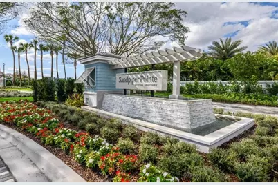 552 Sanderling Circle, Deerfield Beach, FL 33442 - Photo 2