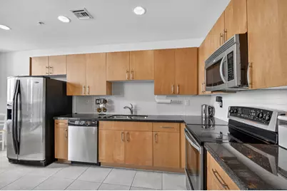 300 S Australian Avenue #802, West Palm Beach, FL 33401 - Photo 2