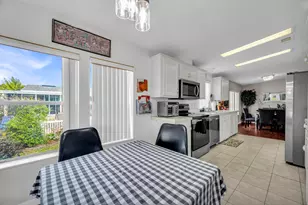 3700 Fetterbush Ct, Port Saint Lucie, FL 34952 - Photo 12