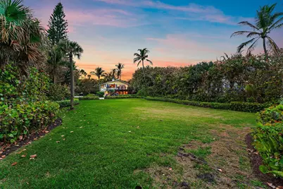 31 N Beach Road, Jupiter Island, FL 33455 - Photo 22