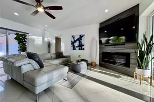 481 W Tropical Way, Plantation, FL 33317 - Photo 6