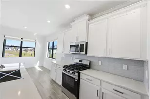 10708 NW Wilgrove Lane, Port Saint Lucie, FL 34987 - Photo 2