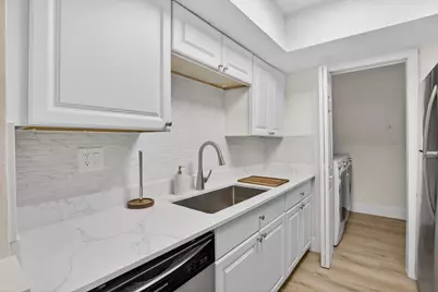 6828 NW 30th Street, Sunrise, FL 33313 - Photo 8