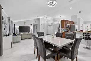 12623 SW 8th Ct, Davie, FL 33325 - Photo 2