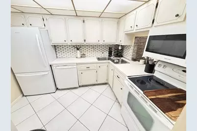 6161 NW 57th Court #103, Tamarac, FL 33319 - Photo 4