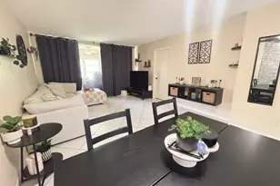 6161 NW 57th Ct, Tamarac, FL 33319 - Photo 2