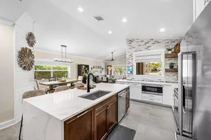 7505 NW 65th Ln, Parkland, FL 33067 - Photo 10