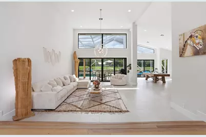 11180 Isle Brook Court, Wellington, FL 33414 - Photo 10