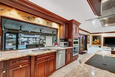 2810 NE 44th Street, Lighthouse Point, FL 33064 - Photo 12