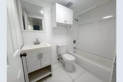 3600 NW 21st Street #406, Lauderdale Lakes, FL 33311 - Photo 4