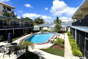1960 NE 1st St, Deerfield Beach, FL 33441 - Photo 2