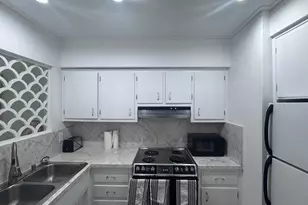 1960 NE 1st St, Deerfield Beach, FL 33441 - Photo 6