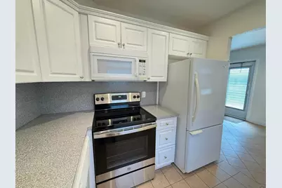 569 Monaco #L, Delray Beach, FL 33446 - Photo 4