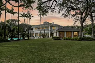 2010 Club Dr, Vero Beach, FL 32963 - Photo 34
