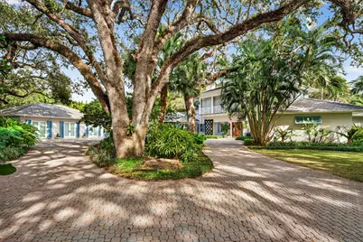 2010 Club Drive, Vero Beach, FL 32963 - Photo 8