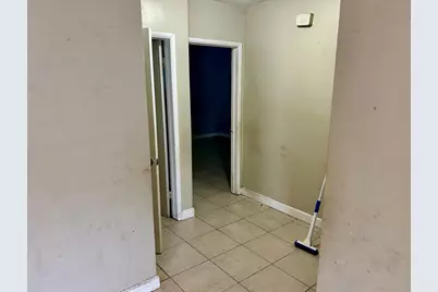 2201 N 57th Avenue, Hollywood, FL 33021 - Photo 6