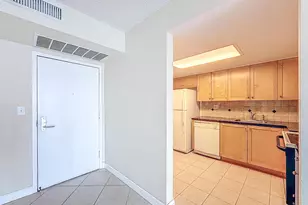 3300 NE 192 Street NE, Aventura, FL 33180 - Photo 32