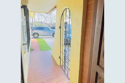 416 San Mateo Drive, Palm Springs, FL 33461 - Photo 2