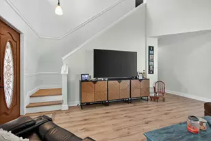 9862 NW 28th Pl, Coral Springs, FL 33065 - Photo 4