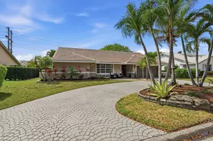 8644 NW 47th Dr, Coral Springs, FL 33067 - Photo 2