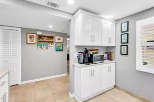 3970 Oaks Clubhouse Dr, Pompano Beach, FL 33069 - Photo 18