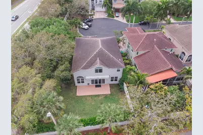 11601 NW 13th Manor, Coral Springs, FL 33071 - Photo 8