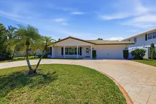 2810 NE 52nd St, Fort Lauderdale, FL 33308 - Photo 2