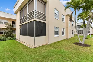 302 Capri G, Delray Beach, FL 33484 - Photo 22