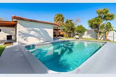 1740 NE 64th St, Fort Lauderdale, FL 33334 - Photo 34