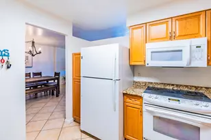 1000 Spanish River Rd, Boca Raton, FL 33432 - Photo 8