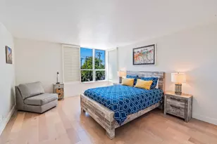 1000 Spanish River Rd, Boca Raton, FL 33432 - Photo 8