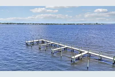 3045 NW Radcliffe Way, Palm City, FL 34990 - Photo 4