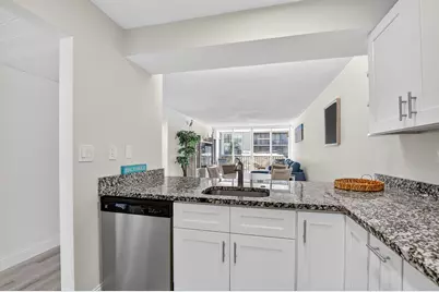 8 Royal Palm Way #107, Boca Raton, FL 33432 - Photo 24