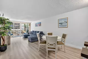 8 Royal Palm Way, Boca Raton, FL 33432 - Photo 6