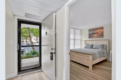 8 Royal Palm Way #107, Boca Raton, FL 33432 - Photo 4