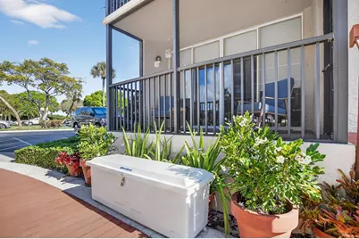 8 Royal Palm Way #107, Boca Raton, FL 33432 - Photo 40