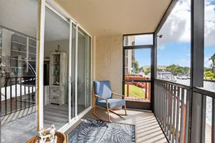 8 Royal Palm Way, Boca Raton, FL 33432 - Photo 12