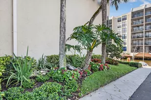 8 Royal Palm Way, Boca Raton, FL 33432 - Photo 44