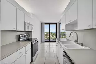 4200 N Ocean Dr, Singer Island, FL 33404 - Photo 26