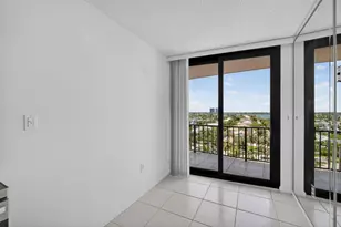 4200 N Ocean Dr, Singer Island, FL 33404 - Photo 30