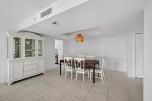 4200 N Ocean Dr, Singer Island, FL 33404 - Photo 16