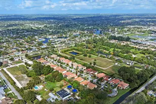 8445 Phoenician Ct, Davie, FL 33328 - Photo 30