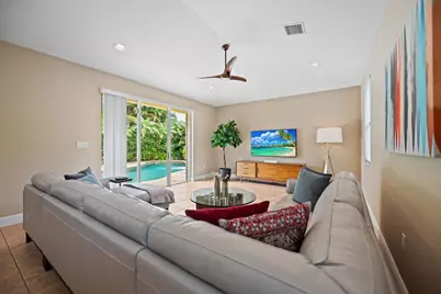 8445 Phoenician Court, Davie, FL 33328 - Photo 6