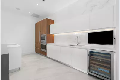 701 N Fort Lauderdale Beach Boulevard #214, Fort Lauderdale, FL 33304 - Photo 2