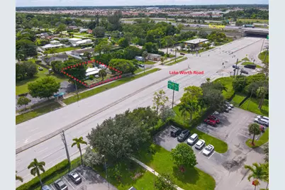 122 Springdale Road, Greenacres, FL 33467 - Photo 2