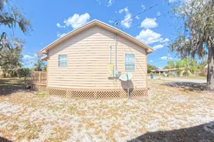 714 S Seminole Ave, Fort Meade, FL 33841 - Photo 14