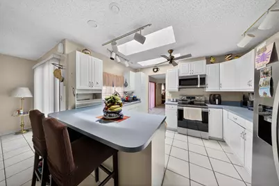 882 SE Quiescent Lane, Port Saint Lucie, FL 34983 - Photo 16