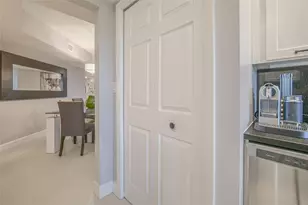 7300 Radice Ct, Lauderhill, FL 33319 - Photo 14