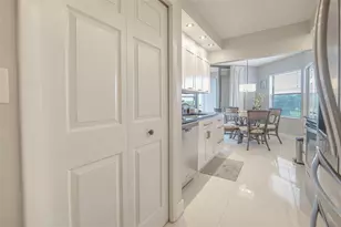 7300 Radice Ct, Lauderhill, FL 33319 - Photo 12