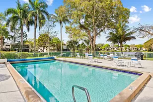 1 Jacaranda Country Club Dr, Plantation, FL 33324 - Photo 18